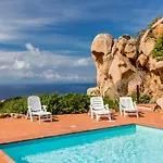 Villa Corbezzolo Giallo Costa Paradiso