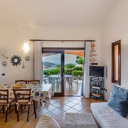 Corbezzolo Giallo 别墅 *