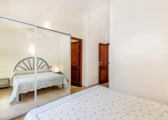 Villa Corbezzolo Giallo *