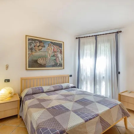 Villa Corbezzolo Giallo *