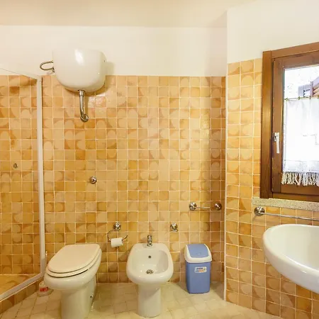 Villa Corbezzolo Giallo *