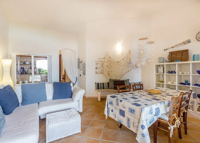 Вилла Corbezzolo Giallo *