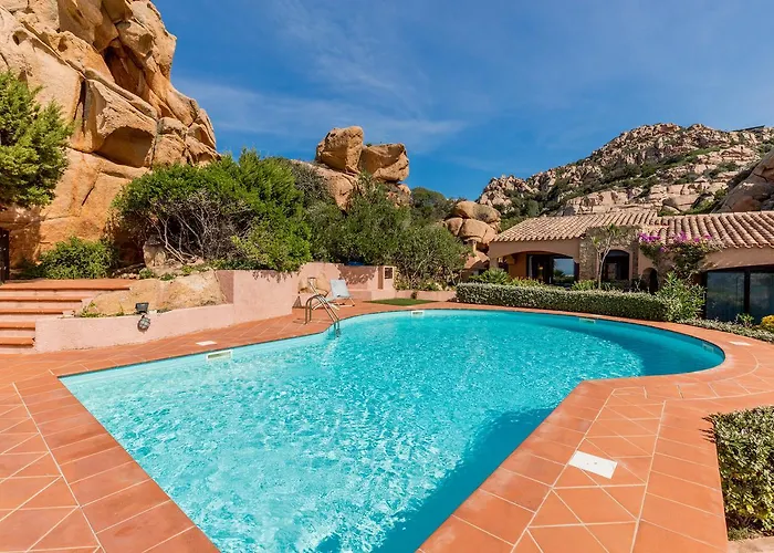 Corbezzolo Giallo Коста-Парадисо